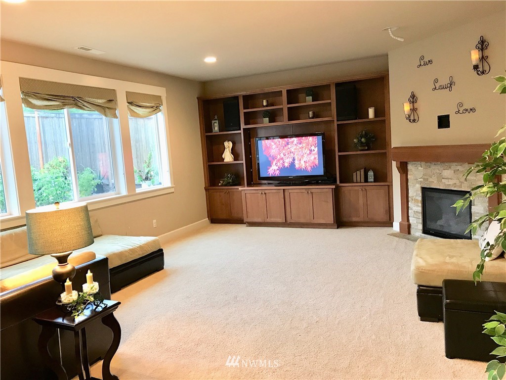6228 Southeast 2nd Street Renton, WA 98059 - Photo 9 of 21