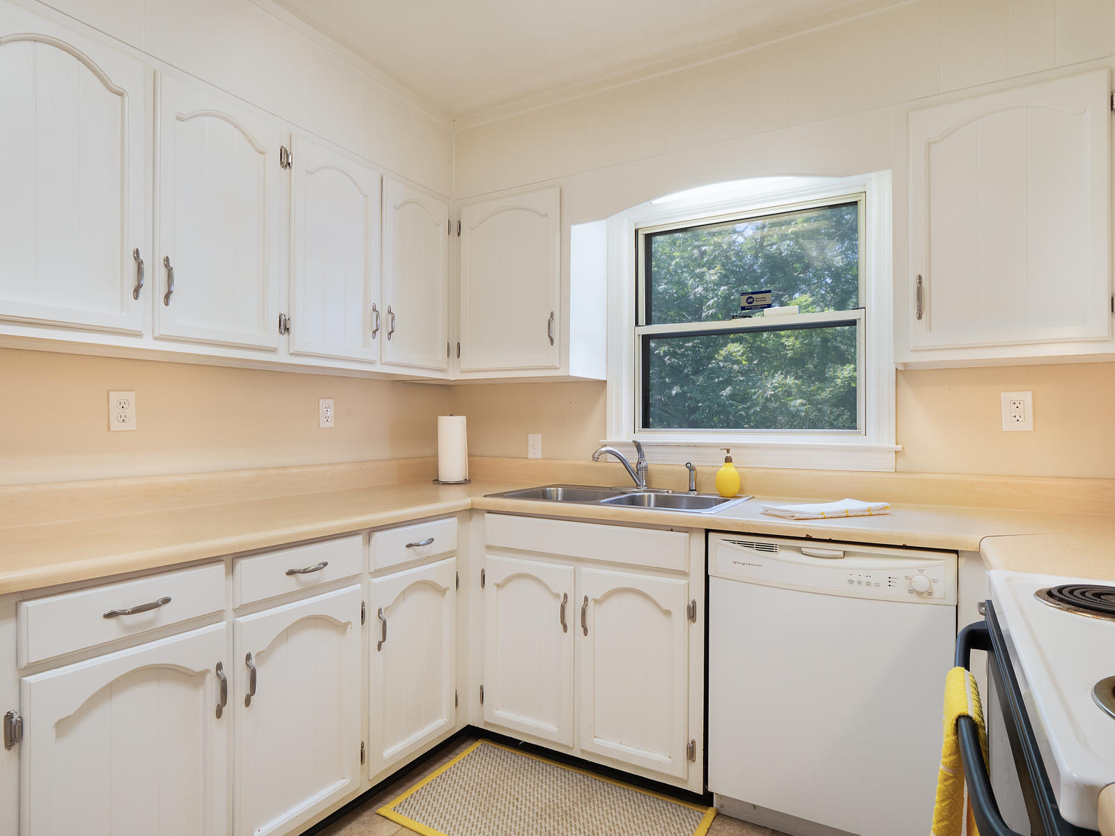 806 Munro Road Chattanooga, TN 37415 - Photo 4 of 21 Kitchen