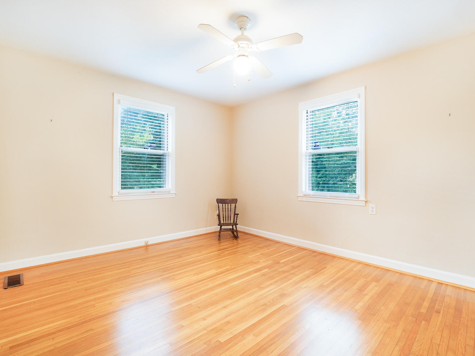 806 Munro Road Chattanooga, TN 37415 - Photo 9 of 21 Bedroom #1