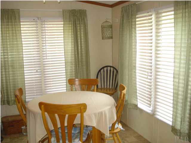 6237 Goliath Road Milton, FL 32583 - Photo 7 of 26 Gallery Image 7