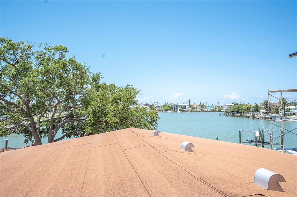 16102 4th Street East Redington Beach, FL 33708 - Photo 22 of 60
