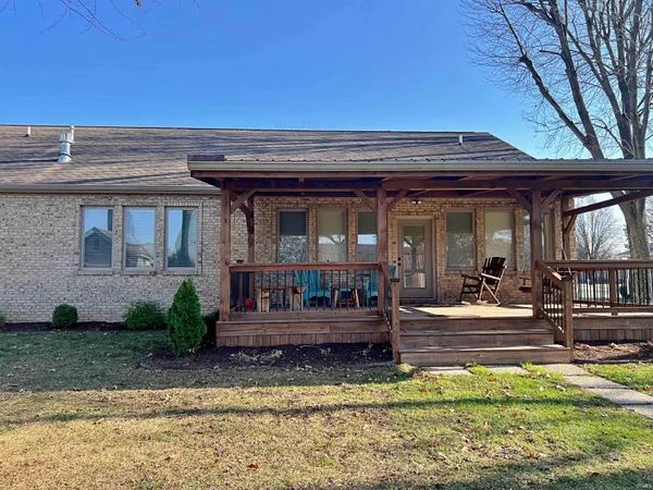 $375,000 | 250 Willow Lane, Linton, IN 47441