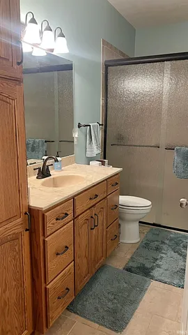 $405,000 | 250 Willow Lane, Linton, IN 47441