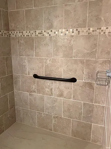 $405,000 | 250 Willow Lane, Linton, IN 47441