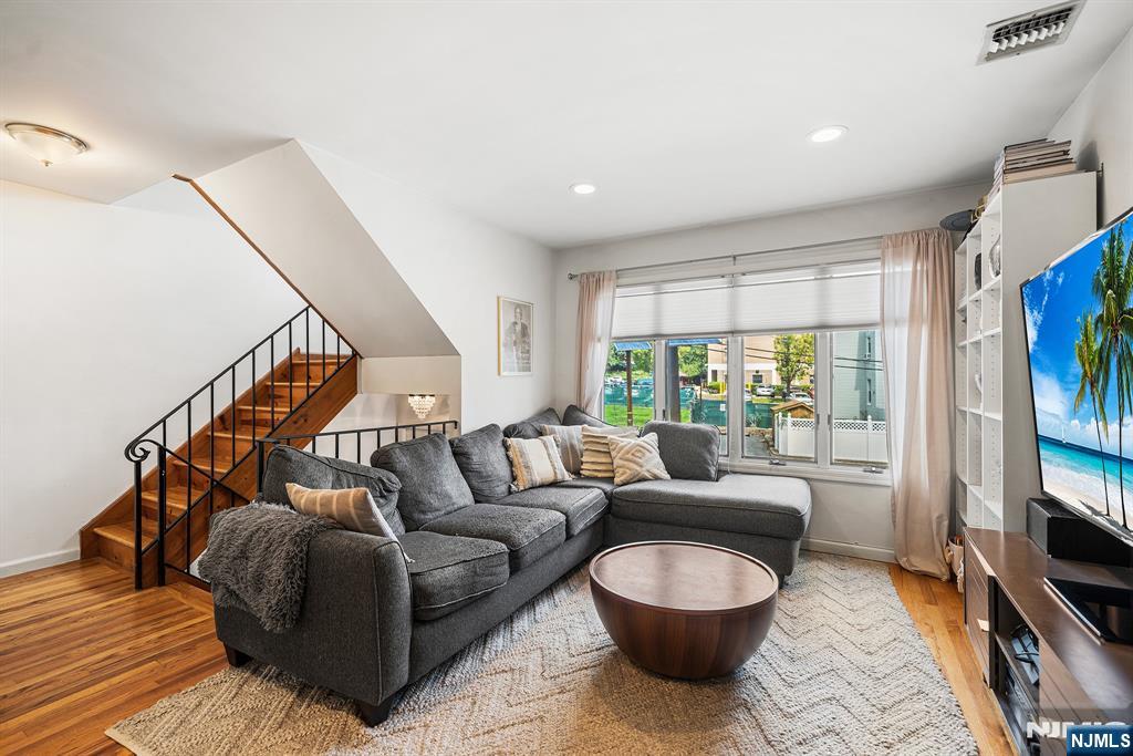 146 Main Street, Unit A04 East Rutherford, NJ 07073 - Photo 6 of 27 Gallery Image 6