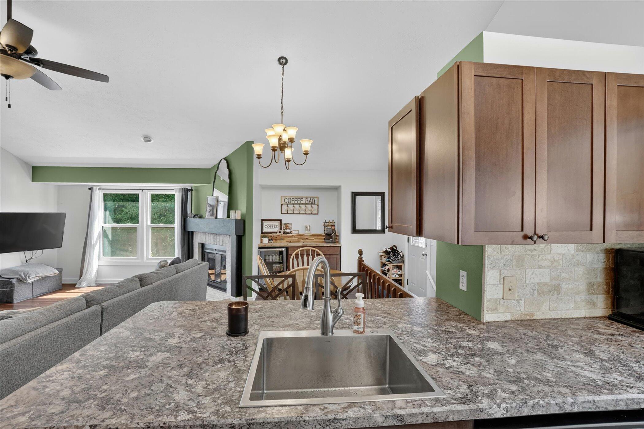 11353 River Ridge Drive, Unit 19 Allendale, MI 49401 - Photo 16 of 36 16-11353-River-Ridge-Dr-Windowstill