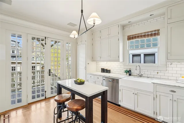 $1,900,000 | 1119 19th Avenue East, Seattle, WA 98112