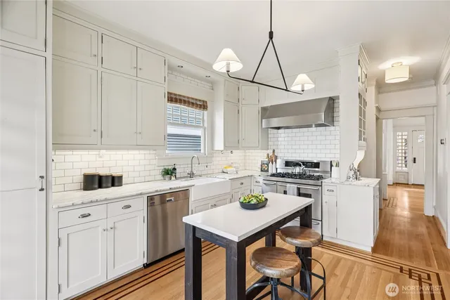 $1,900,000 | 1119 19th Avenue East, Seattle, WA 98112