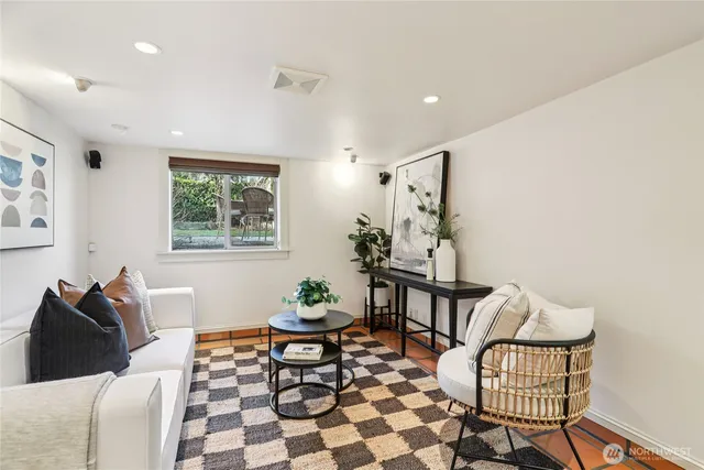 $1,900,000 | 1119 19th Avenue East, Seattle, WA 98112