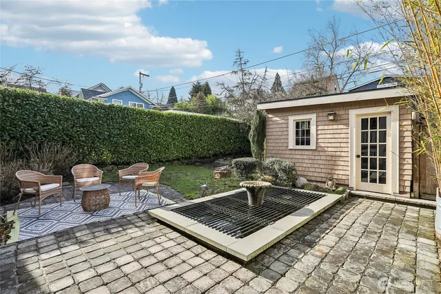 $1,900,000 | 1119 19th Avenue East, Seattle, WA 98112