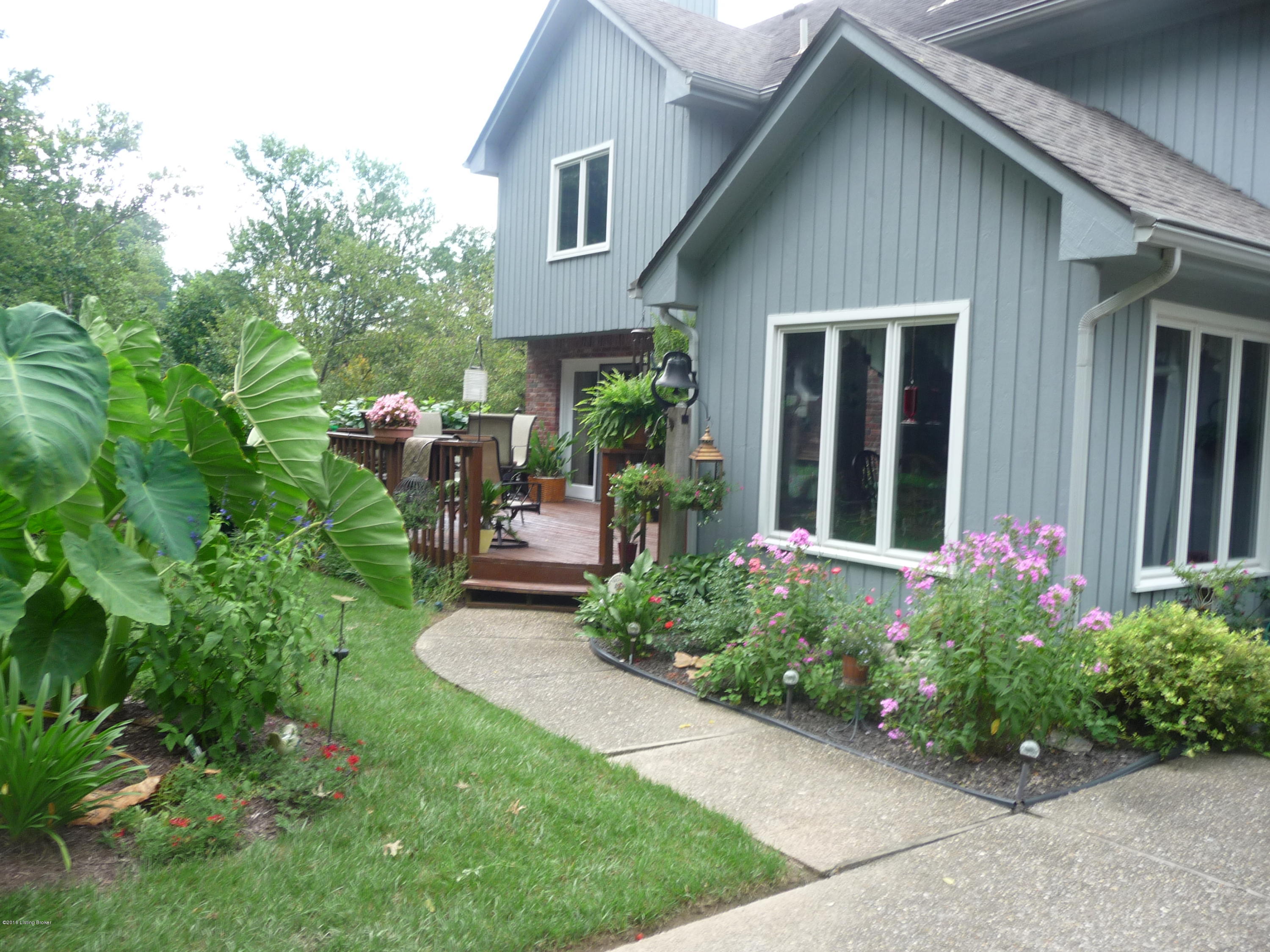 900 Ramsgate Court Louisville, KY 40299 - Photo 24 of 29 P1010461