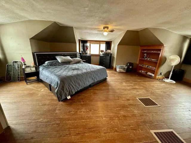 $189,900 | 515 West Florence Street, Cambria, WI 53923