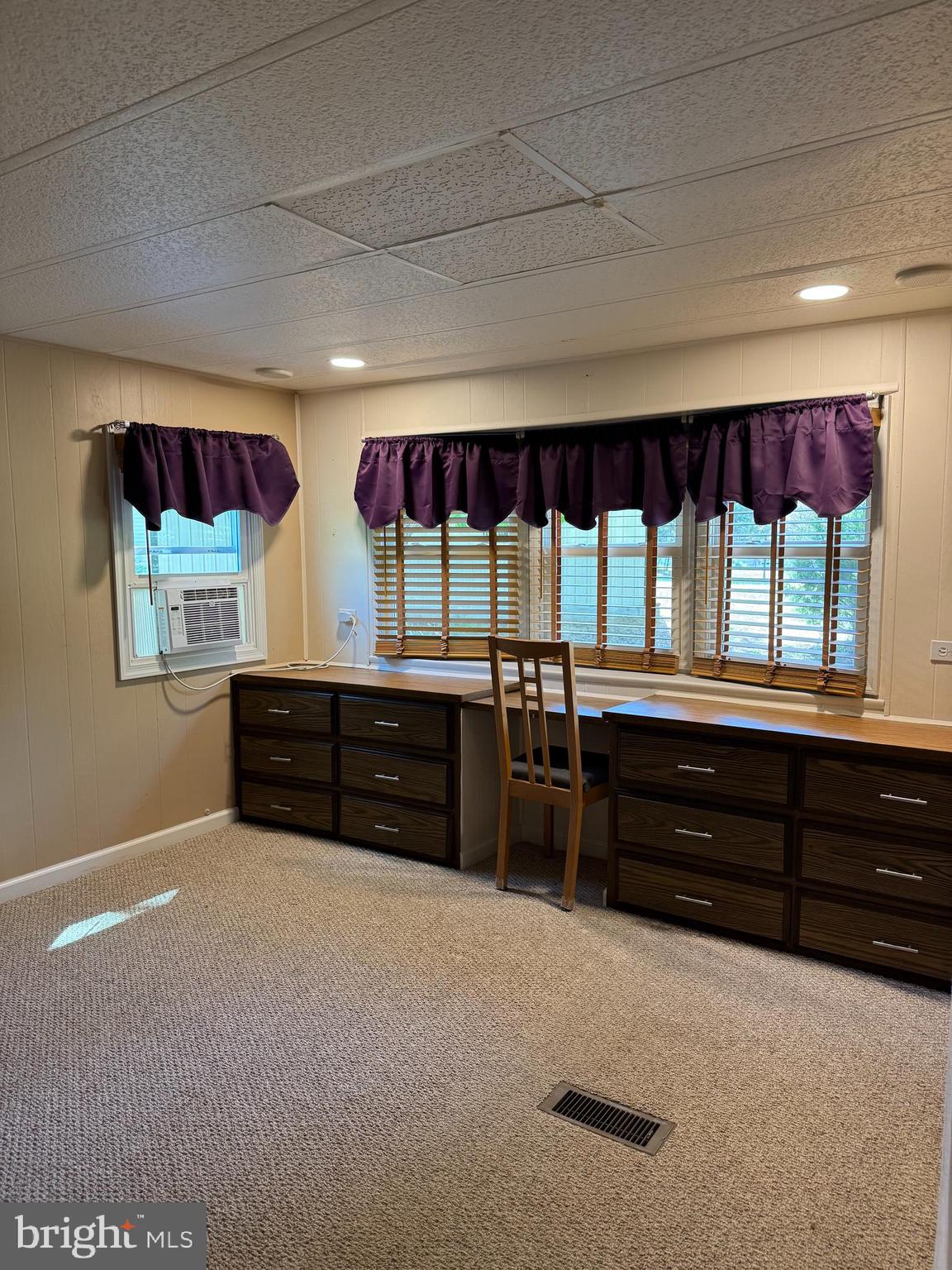 1433 Hoppa Road Crownsville, MD 21032 - Photo 6 of 23 Primary bedroom