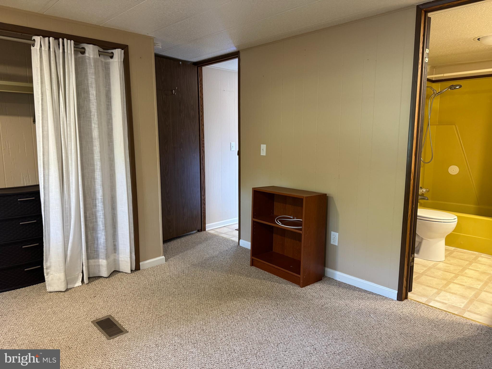 1433 Hoppa Road Crownsville, MD 21032 - Photo 9 of 23 Primary Bedroom