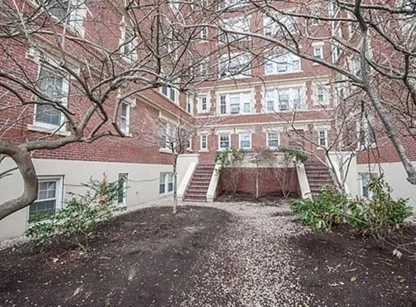 $2,850 | 1450 Beacon Street, Unit 504, Brookline, MA 02446