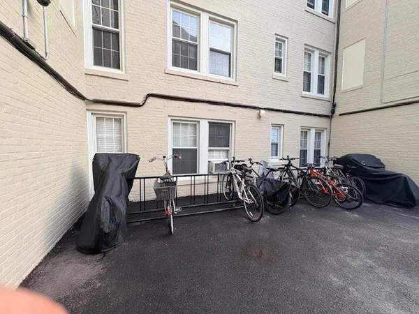 $2,799 | 1450 Beacon Street, Unit 504, Brookline, MA 02446