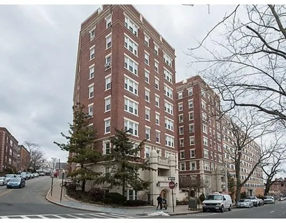 $2,799 | 1450 Beacon Street, Unit 504, Brookline, MA 02446
