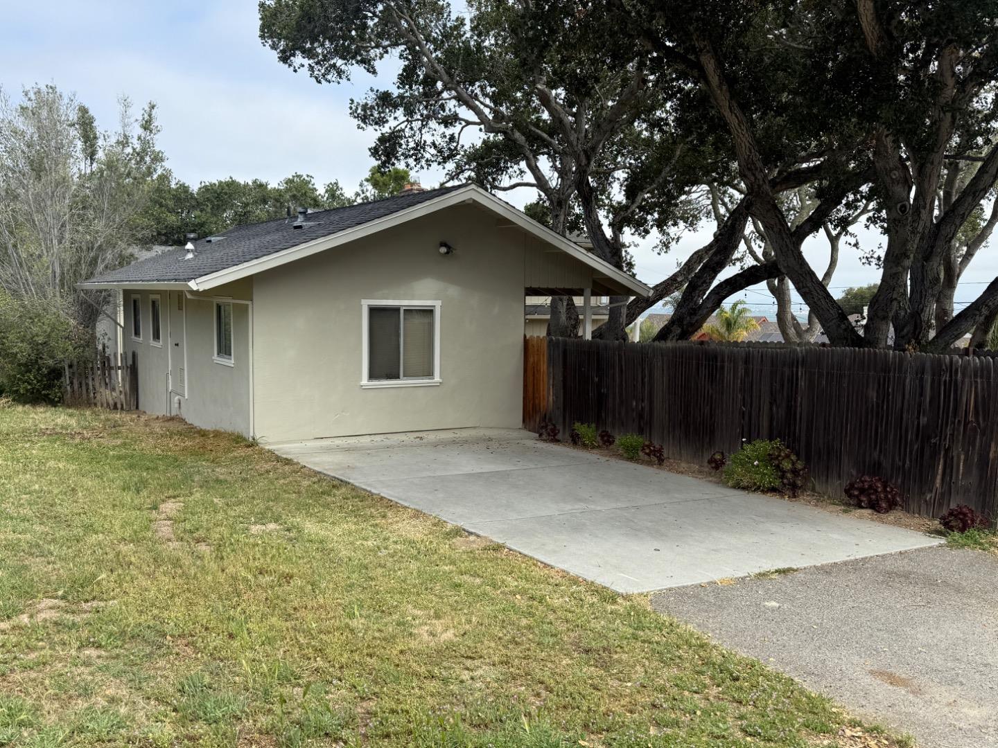 394 Mesa Road Salinas, CA 93908 - Photo 48 of 53 a backyard of a house with table and chairs