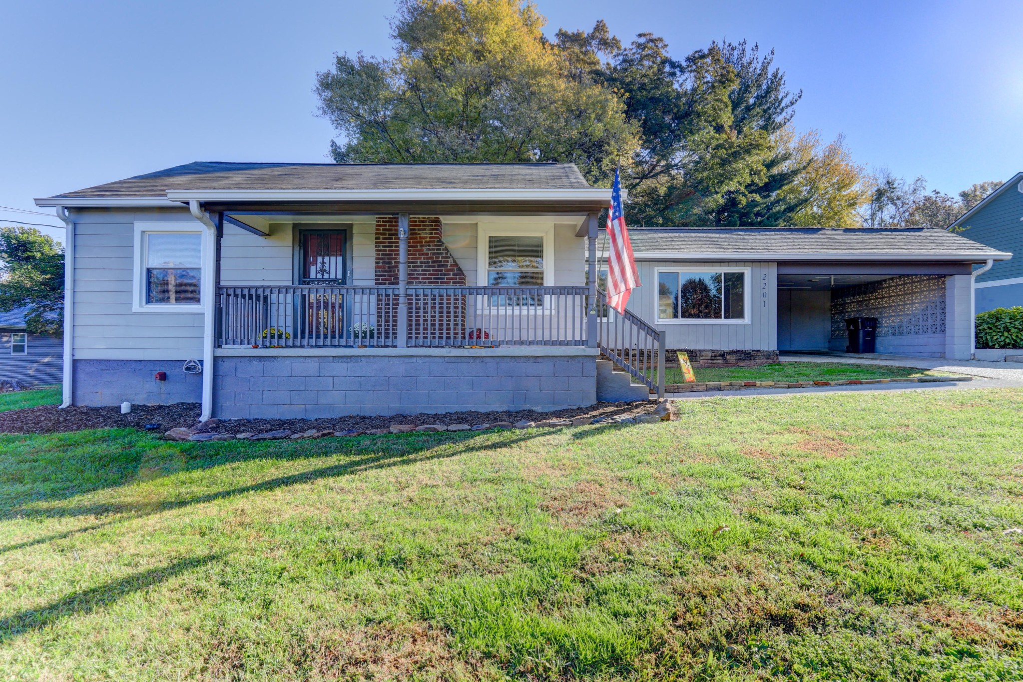 2201 Sanderson Road Knoxville, TN 37921 - Photo 3 of 38 Gallery Image 3