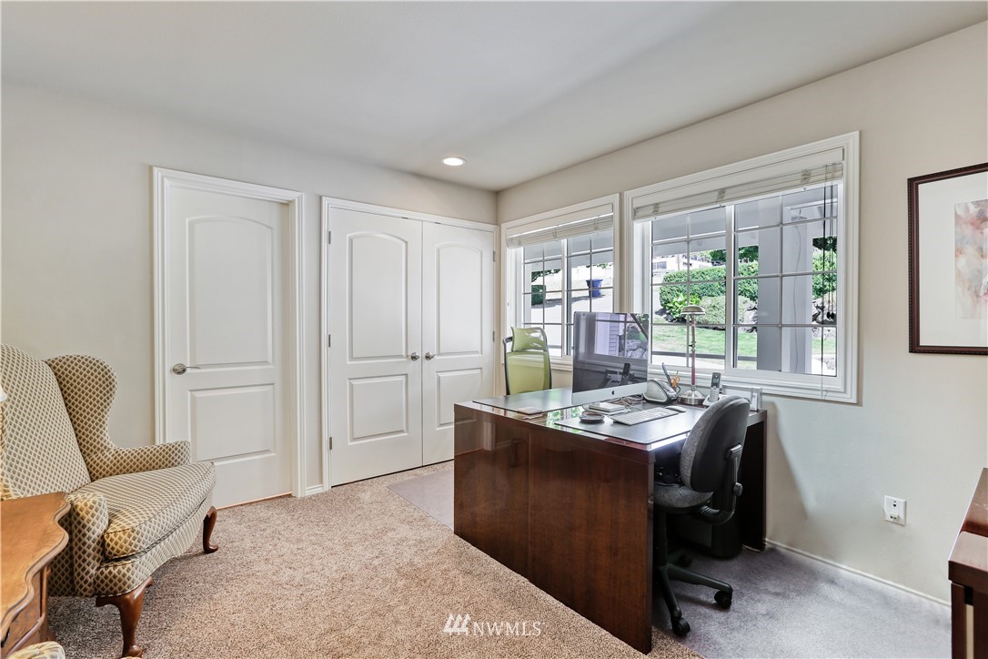 1325 North 24th Street Renton, WA 98056 - Photo 30 of 40 a room with furniture and window