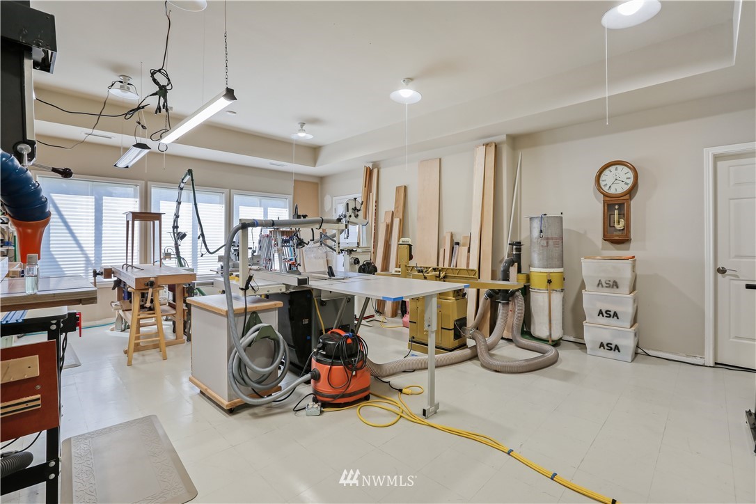 1325 North 24th Street Renton, WA 98056 - Photo 35 of 40 a view of a room with gym equipment