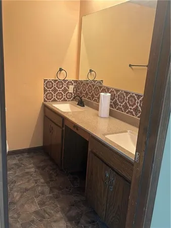$249,900 | 4214 West Haverill Street, St. Joseph, MO 64506
