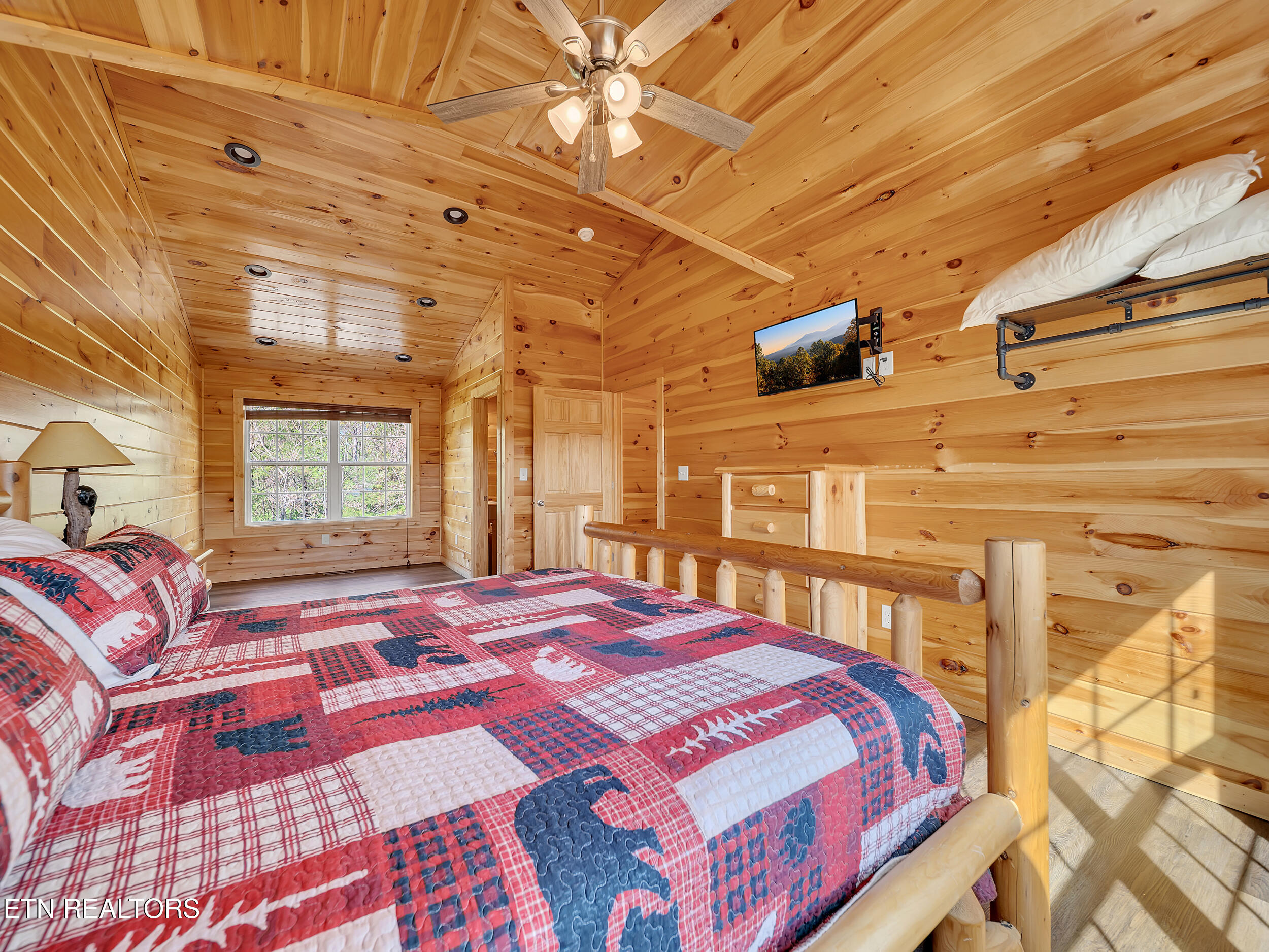 218 Caton Road Sevierville, TN 37862 - Photo 17 of 19 18