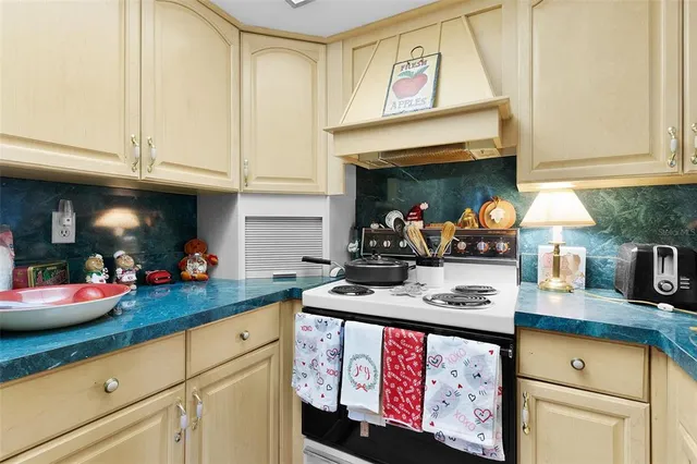 $107,000 | 15104 Sandalwood Drive, Unit 104, Wildwood, FL 34785