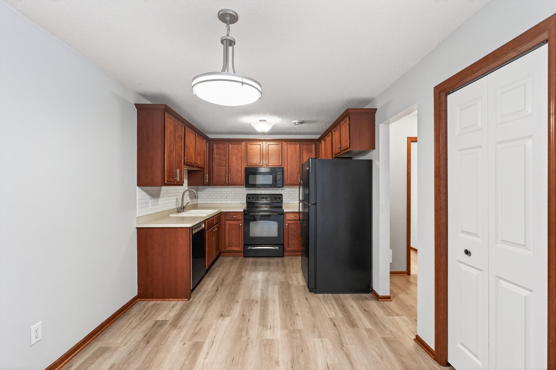 1316 Raintree Lane Waconia, MN 55387 - Photo 11 of 30