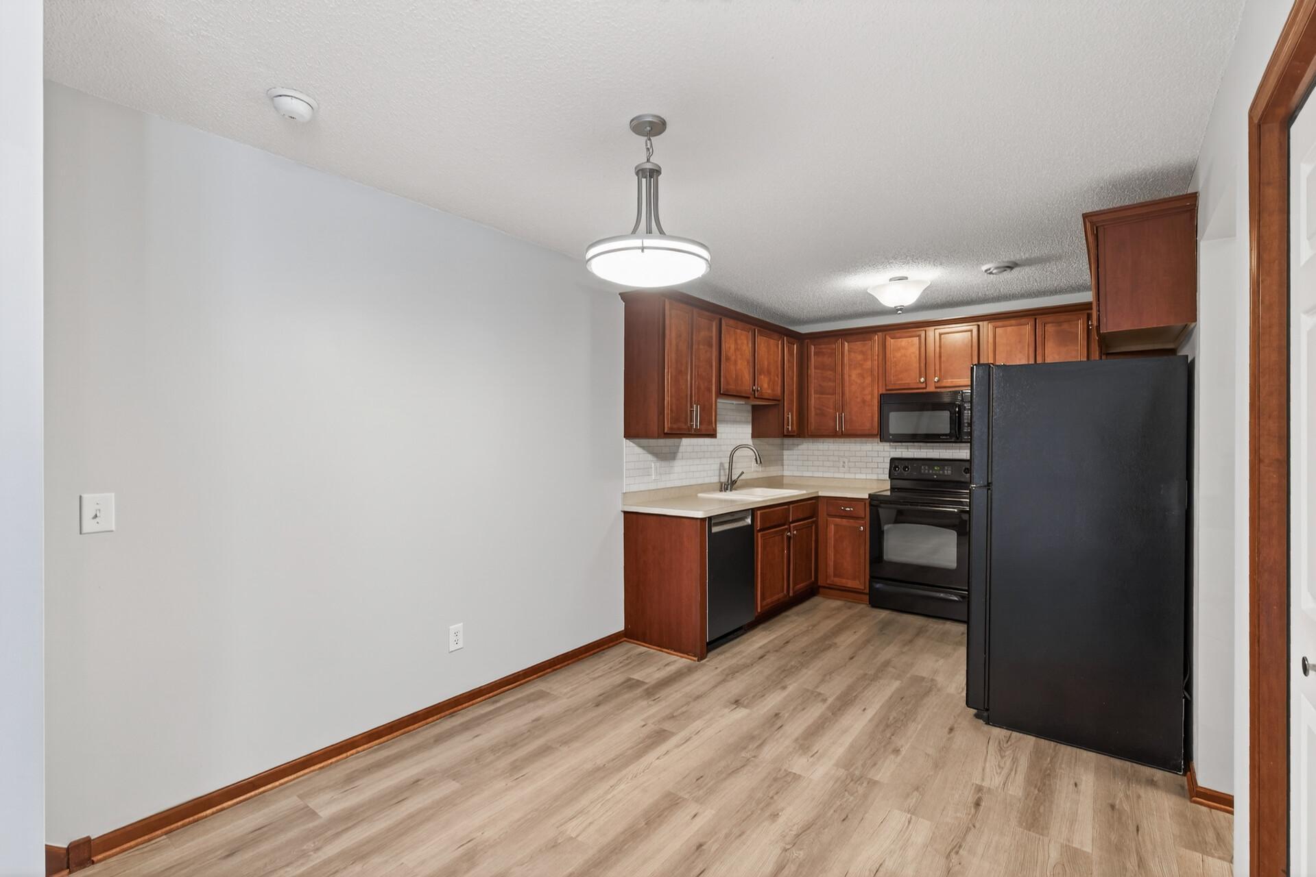 1316 Raintree Lane Waconia, MN 55387 - Photo 14 of 30