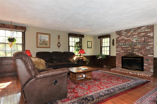 59 Hemlock Hill Road Carlisle, MA 01741 - Photo 8 of 16