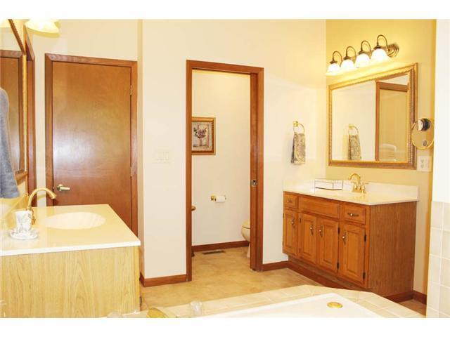 7083 Cooper Road Columbus, OH 43231 - Photo 12 of 25