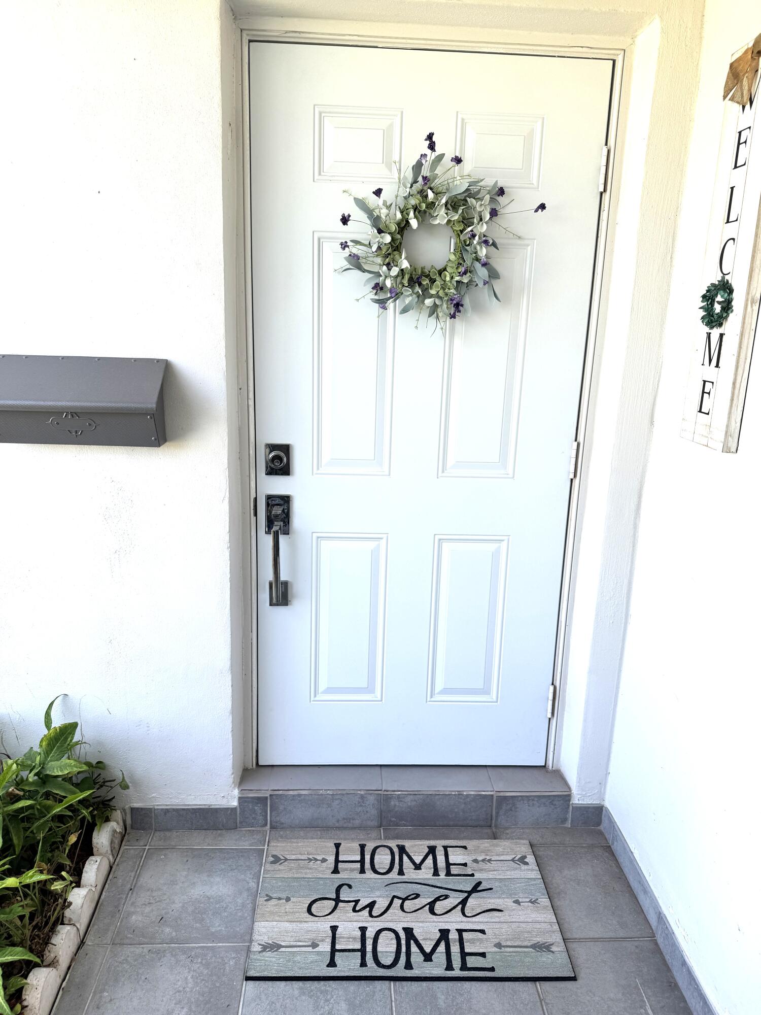 1090 North Drive, Unit C Delray Beach, FL 33445 - Photo 10 of 23 villa front door 2
