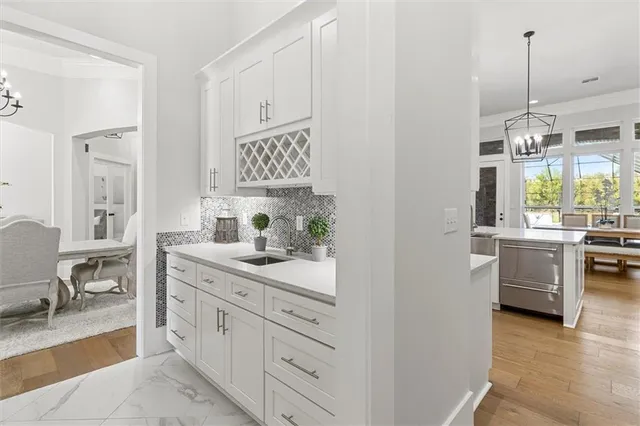 $995,900 | 844 South Fashion Boulevard, Hahnville, LA 70057