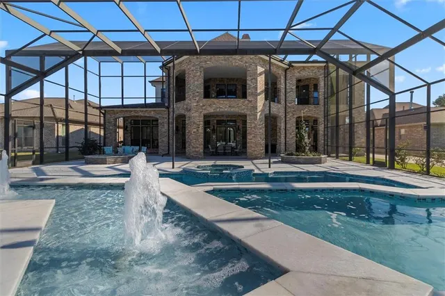 $995,900 | 844 South Fashion Boulevard, Hahnville, LA 70057