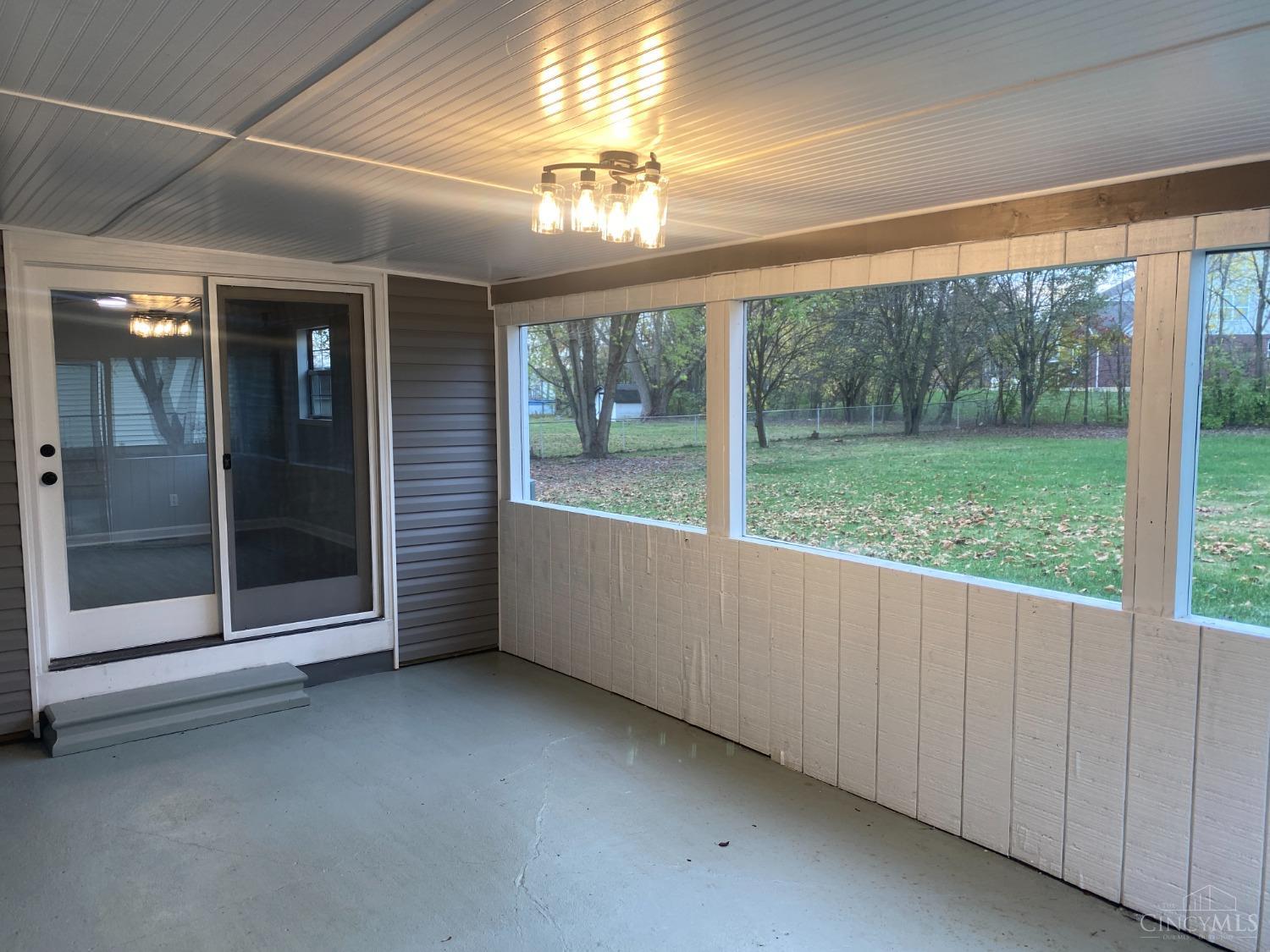 7051 Morris Road Hamilton, OH 45011 - Photo 22 of 34
