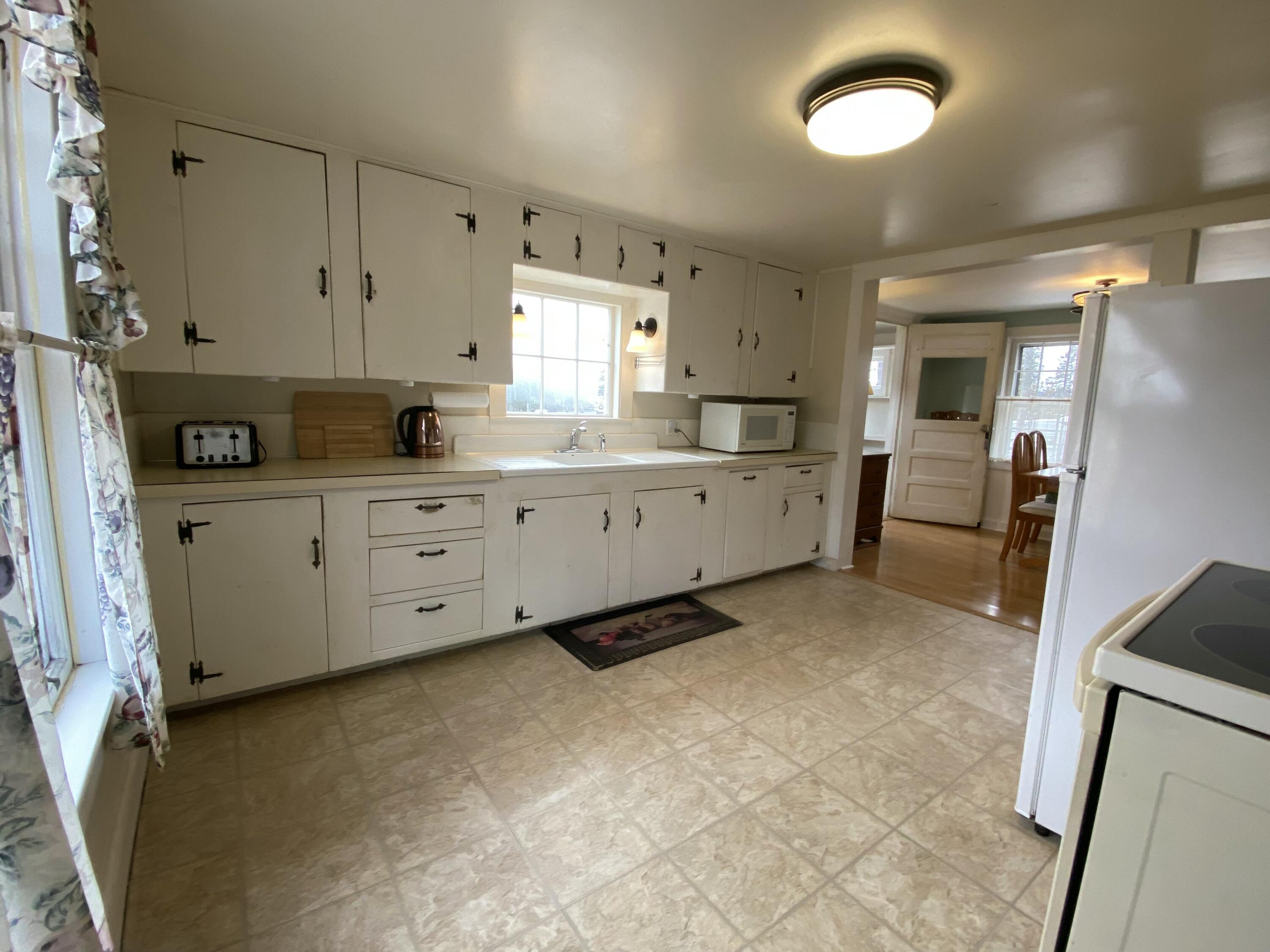 521 West Bay Road Islesboro, ME 04848 - Photo 8 of 23 tempImageSiB4Th