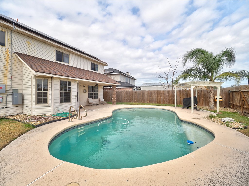 7210 St James Court Corpus Christi, TX 78413 - Photo 23 of 26 Heated salt water pool