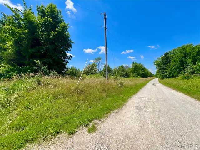 $250,000 | 14.57 Acres Red Oak Road, High Hill, MO 63350
