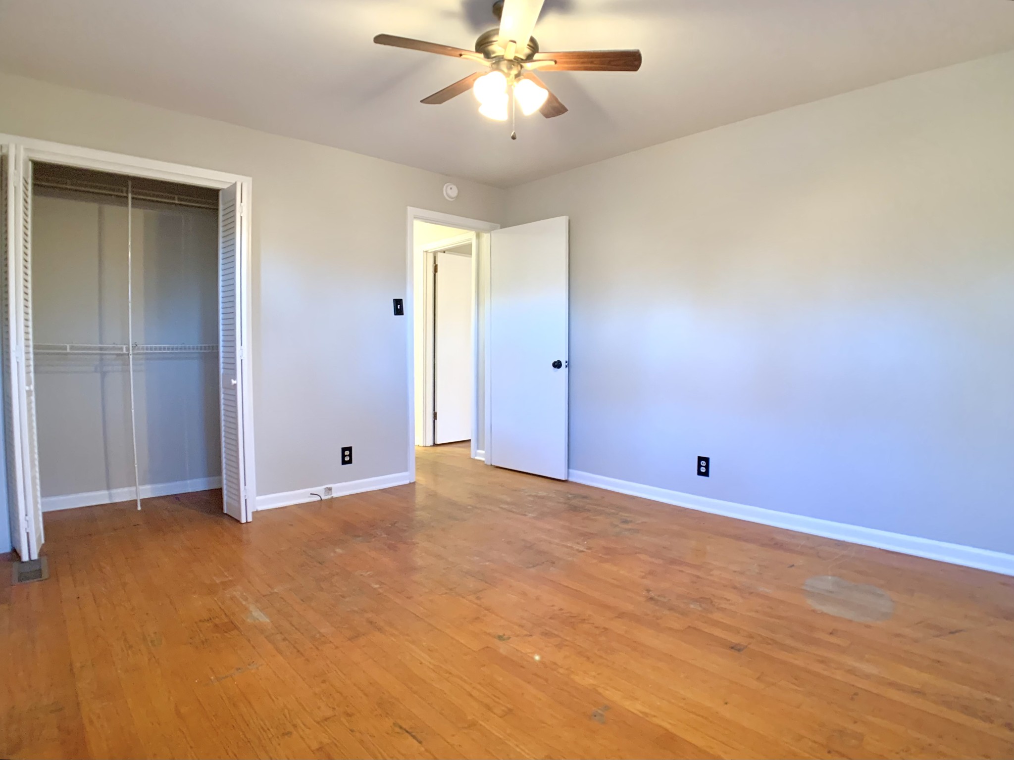 30 Bunker Hill Road Clarksville, TN 37042 - Photo 21 of 30 an empty room and chandelier fan in a room