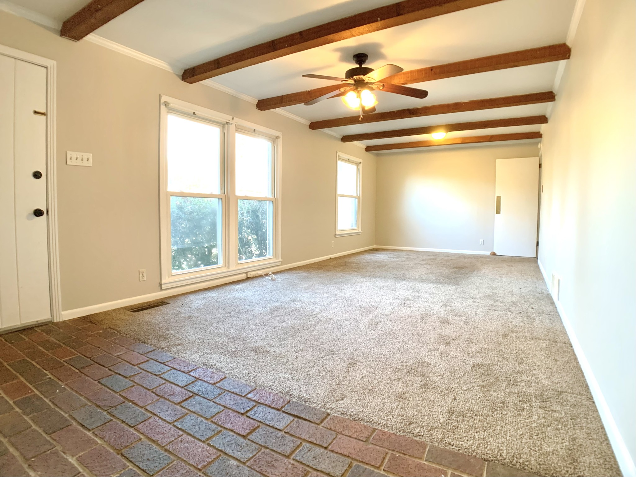 30 Bunker Hill Road Clarksville, TN 37042 - Photo 4 of 30 a view of an empty room and window