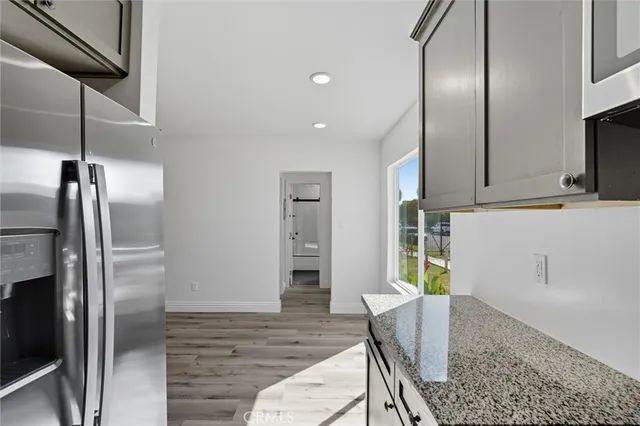 $2,000 | 19237 Bryant Street, Unit 8, Northridge, CA 91324