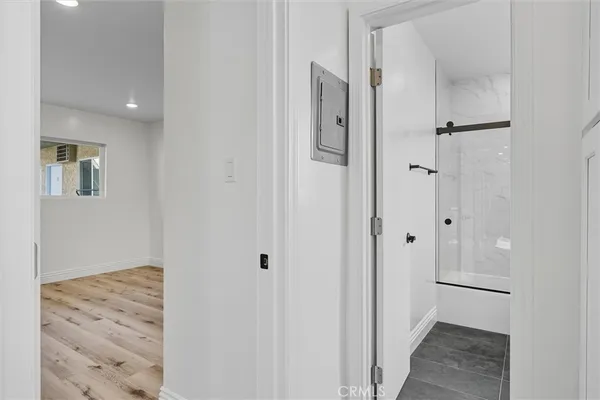 $2,200 | 19237 Bryant Street, Unit 8, Northridge, CA 91324