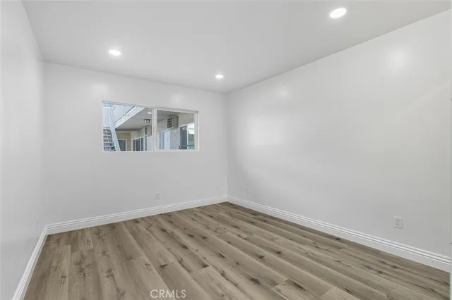 $2,000 | 19237 Bryant Street, Unit 8, Northridge, CA 91324