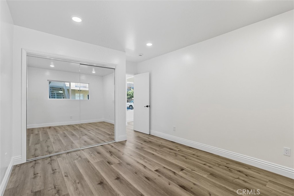 19237 Bryant Street, Unit 8 Northridge, CA 91324 - Photo 15 of 35