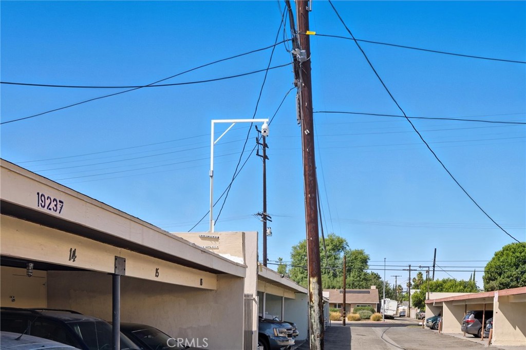 19237 Bryant Street, Unit 8 Northridge, CA 91324 - Photo 21 of 35