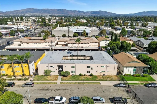 $2,000 | 19237 Bryant Street, Unit 8, Northridge, CA 91324