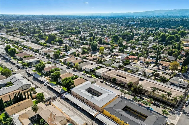 $2,000 | 19237 Bryant Street, Unit 8, Northridge, CA 91324