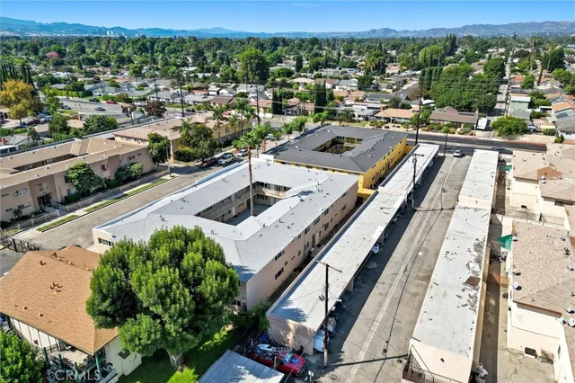 $2,000 | 19237 Bryant Street, Unit 8, Northridge, CA 91324