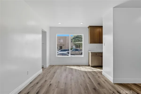 $2,200 | 19237 Bryant Street, Unit 8, Northridge, CA 91324